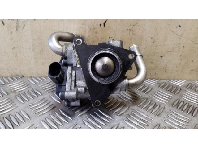 Топливная рампа 04L131501RV, 04L131501R   Volkswagen PASSAT B8  