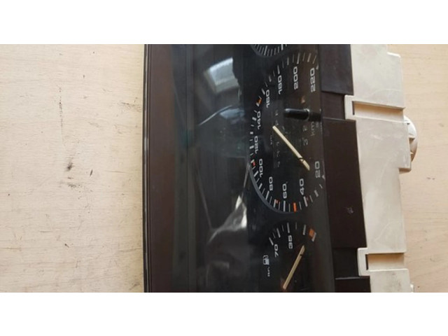 Панель приборов 5220029110   Volkswagen PASSAT B3       