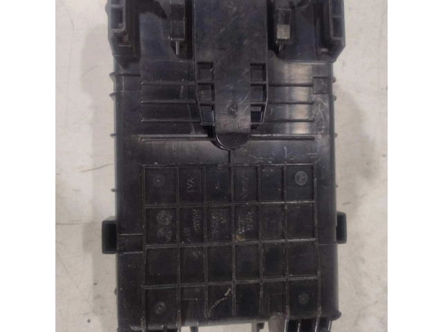 Pojistková skříňka 284B9 Infiniti G37 2014