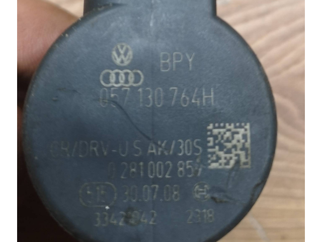 Магистральная трубка топлива 057130764H, 0281002857    Volkswagen Touran II   