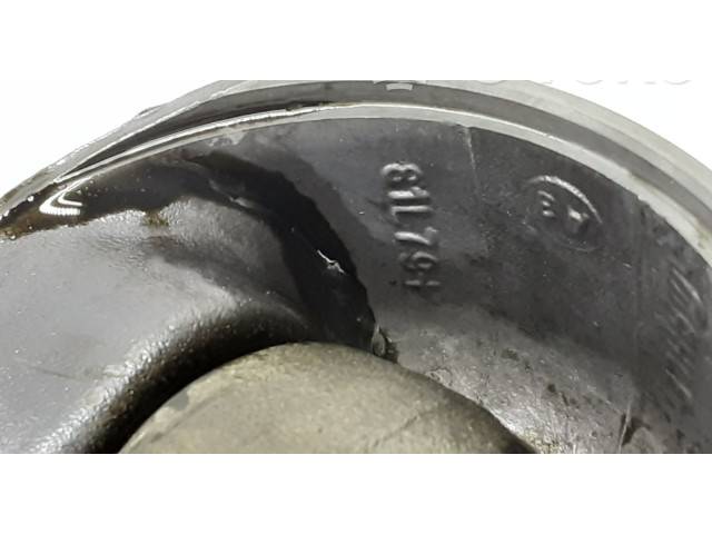 Поршень с шатуном 81L79 Volvo XC90