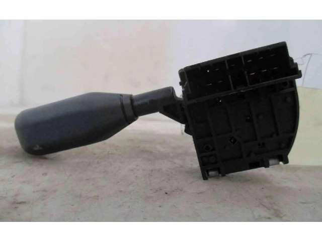 Ручка стеклоочистителей 7700803541, 7700803541 Renault Clio I