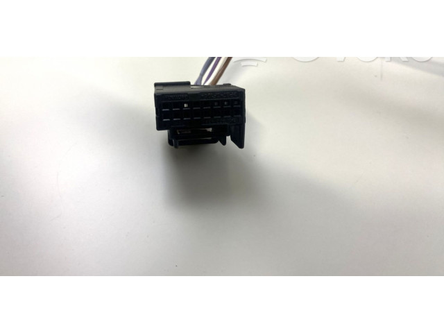 Зеркало электрическое        Volkswagen Caddy  2015 - 2020 года   