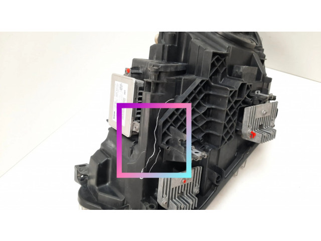 Передняя фара