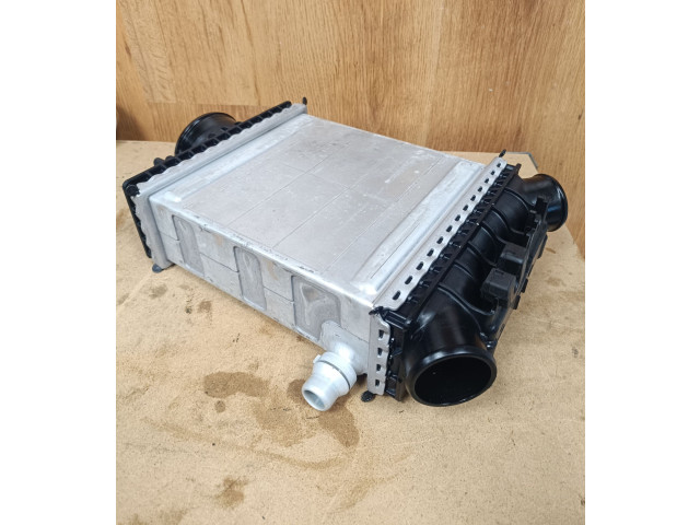 Интеркулер  A2760900214   Mercedes-Benz GLC C253 