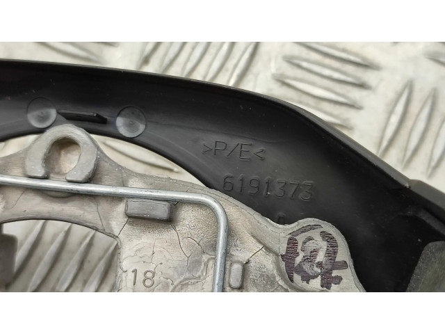 Руль Peugeot 2008 I  2013-2019 года 98084115ZD      