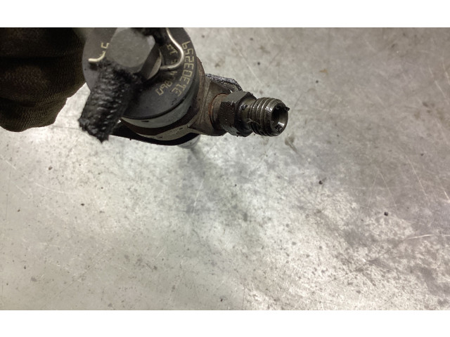 Форсунка 31303259    Volvo XC90   