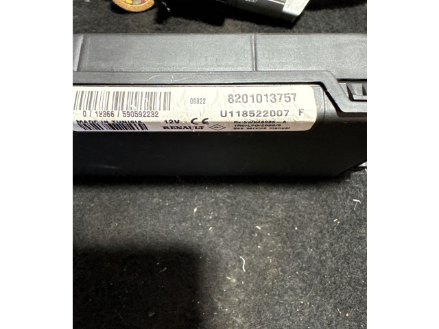 Комплект блоков управления 8201002106, R0410B036E   Dacia Sandero