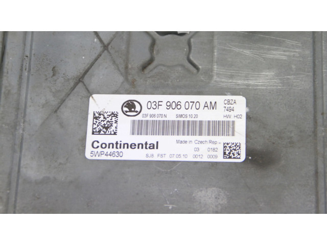 Блок управления двигателя 03F906070AM Skoda Fabia Mk2 (5J)