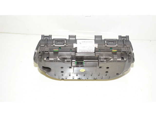 Přístrojová deska BMW 2 F46 2016 9295445, 8794220