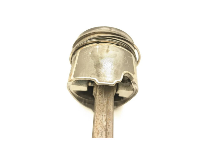 Píst G8T716   Renault Espace III    G8T716 