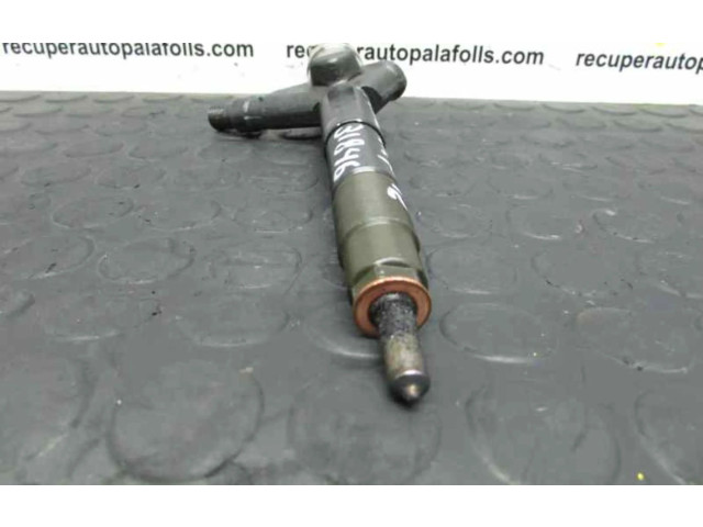 Vstřikovač 16600AU600 Nissan Primera