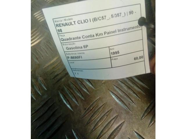 Панель приборов Renault Clio I