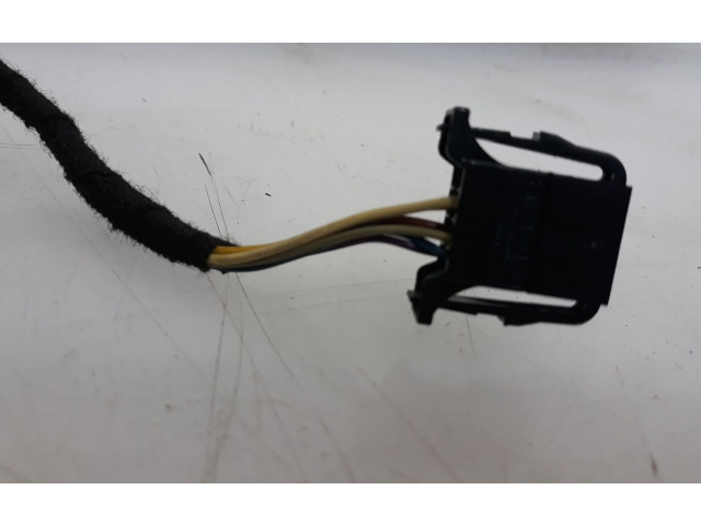 Зеркало электрическое        Skoda Fabia Mk3 (NJ)  2015 - 2021 года   