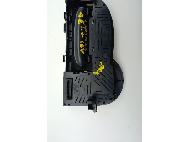 Панель приборов 8200725329   Renault Twingo II       