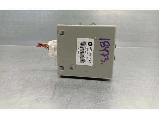 Блок управления 05033301AG, F0021C0100 Jeep Compass