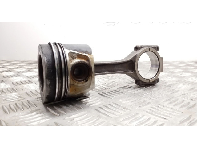 Píst 038J, 211211 Volkswagen Tiguan CFGB