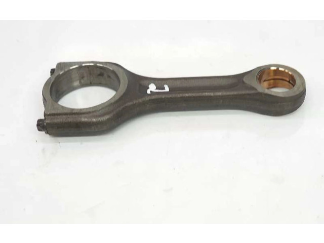 Шатун      Ford Focus  1.5