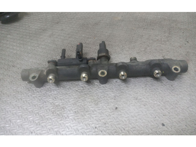 Топливная рампа 0445214017   Citroen C8   для двигателя -