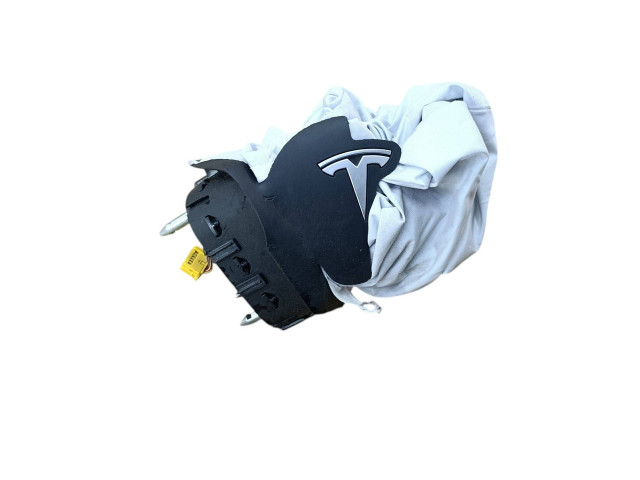 Volant Tesla Model 3 2018 109683500J, 2016827