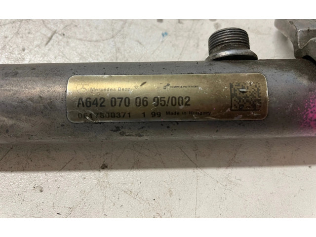 Топливная рампа A6420700695, 0281002504   Mercedes-Benz ML W164   для двигателя OM 642.940