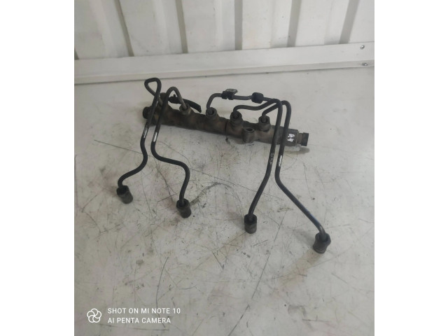 Vstřikovací lišta Den806040 Toyota RAV 4 (XA20) 1CD-FTV