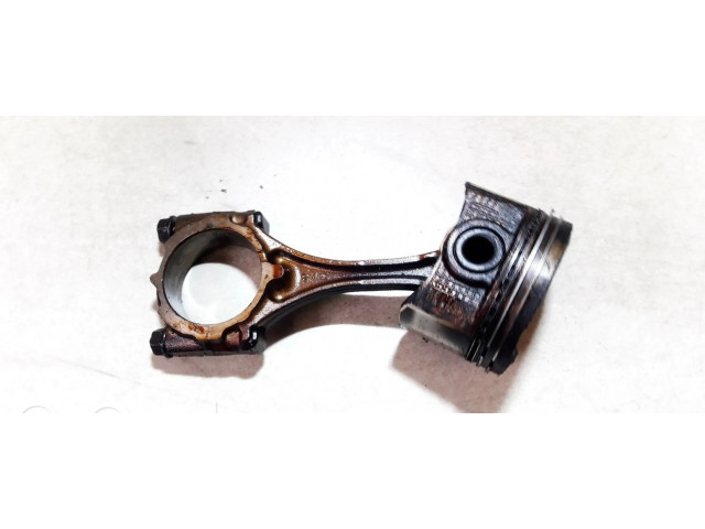 Поршень с шатуном Lexus IS 200-300 для бензинового двигателя 2.0