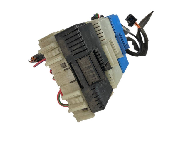 Блок предохранителей    Volvo XC70    