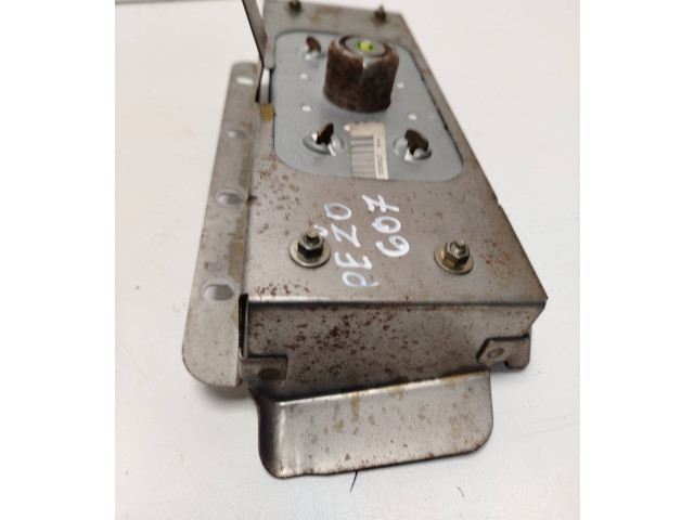 Подушка безопасности пассажира    Peugeot 607