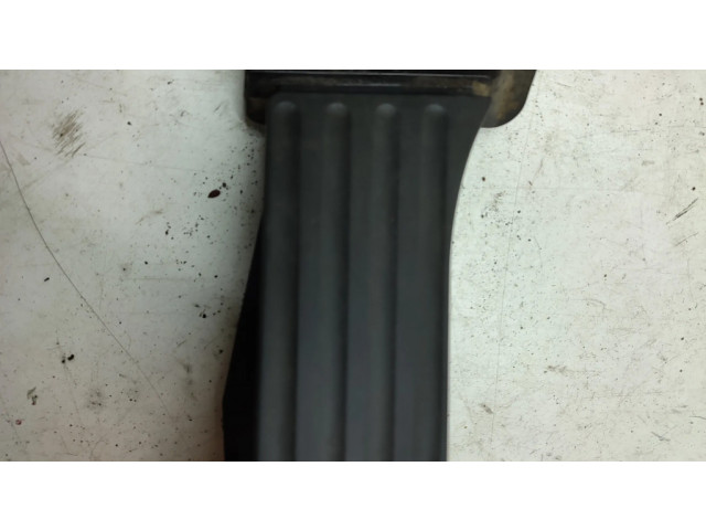 Педаль акселератора