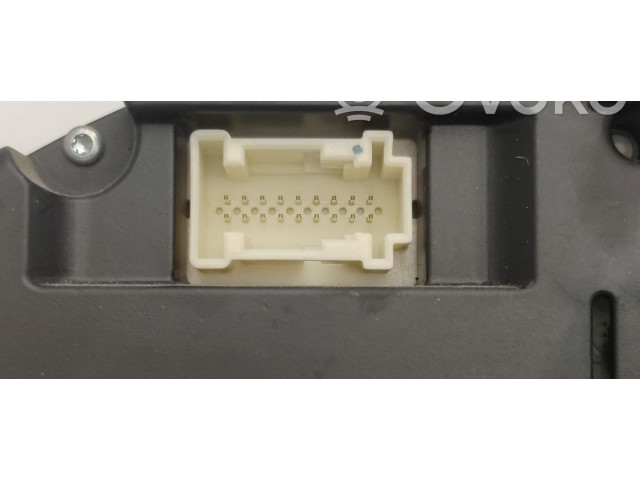 Панель приборов    Mercedes-Benz A W176       