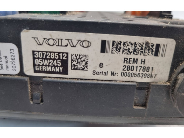 Блок предохранителей 30728512, 28017881 Volvo S60