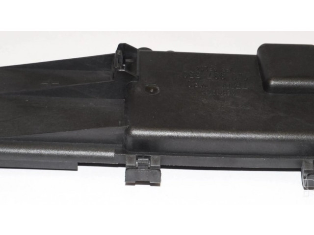 Крышка блока предохранителей 1J0937555A, 1j0937550 Audi A3 S3 8L