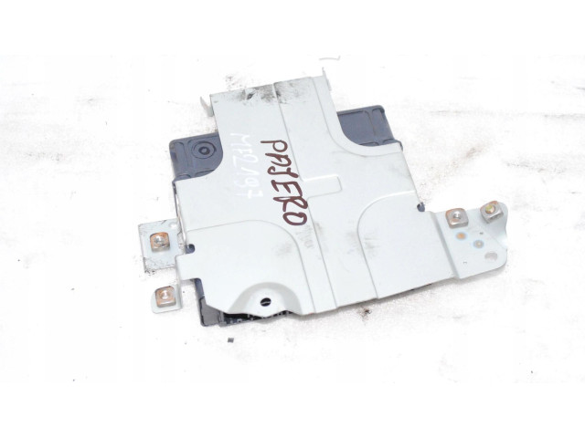 Řídící jednotka MK369403   Mitsubishi Pajero 2005