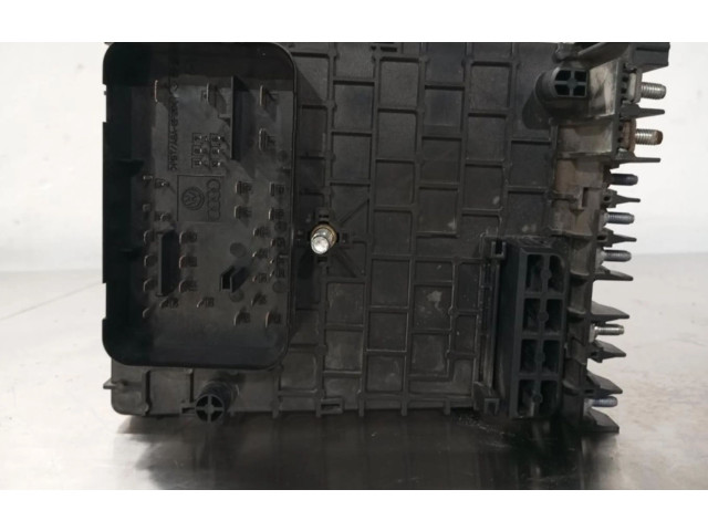 Pojistková skříňka 3C0937125 Volkswagen PASSAT 2009