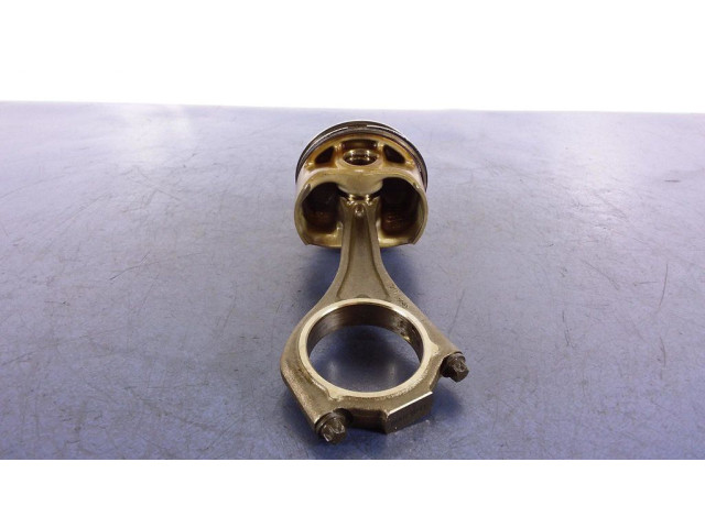 Поршень (поршни)