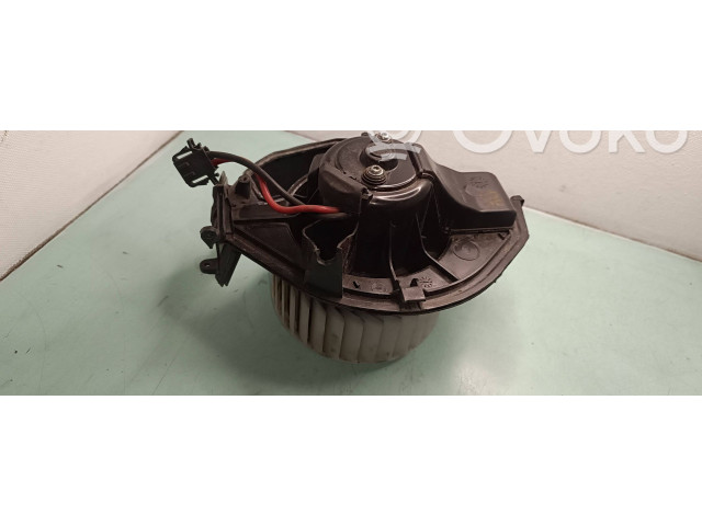 Вентилятор печки Audi A6 S6 C6 4F 2004 - 2011 года