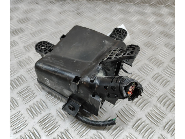 Pojistková skříňka 7154745130, 243843NA0A Nssan Leaf I (ZE0) 2016