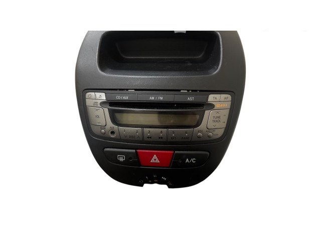 Поршень Радио/ проигрыватель CD/DVD / навигация  861200H010, W53811  Peugeot 107  