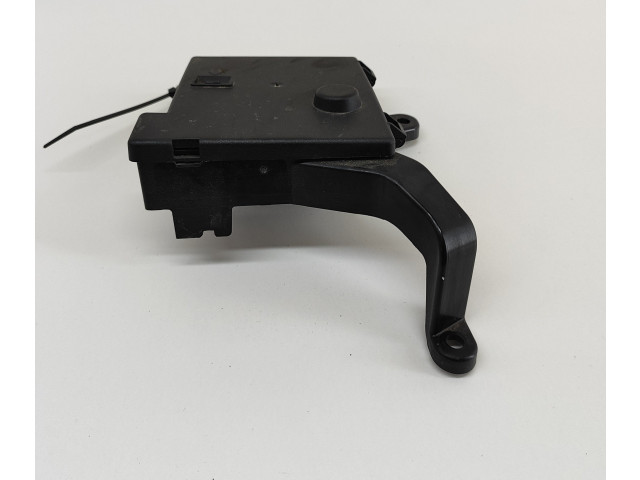 Блок предохранителей 4KE937548   Audi e-tron    