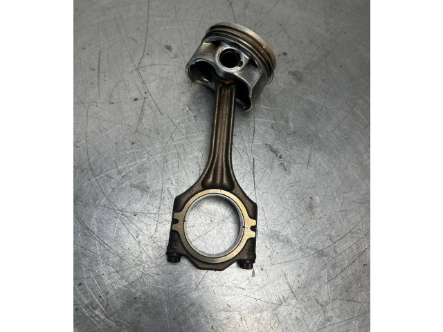  Поршень с шатуном CAXC 03CD  Audi A3 S3 8P  