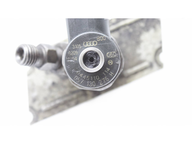 Vstřikovač 0445110114, 057130276h Audi A8 S8 D2 4D