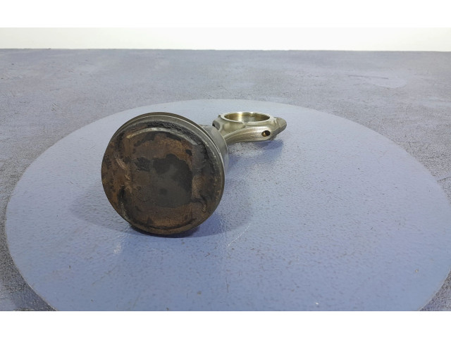 Поршень P04884884CA Jeep Compass для бензинового двигателя 2.0