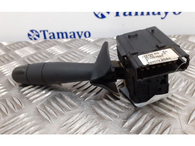 Ручка стеклоочистителей 8200792584, 901057666 Dacia Sandero