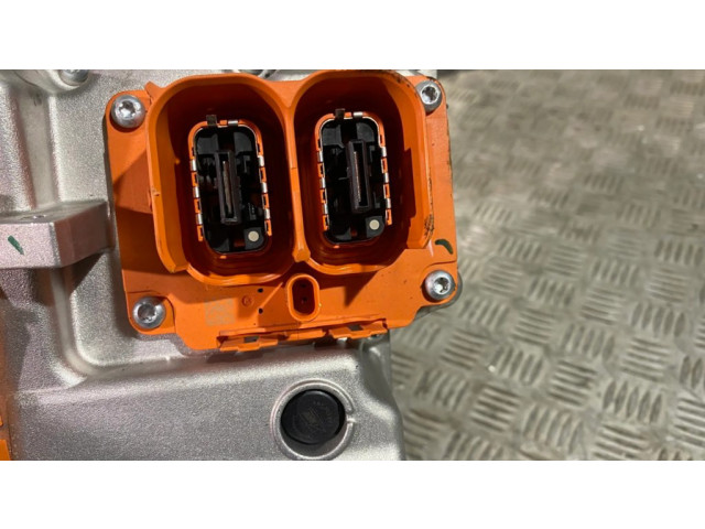 Преобразователь напряжения