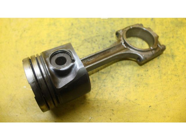 Поршень с шатуном Volvo S60