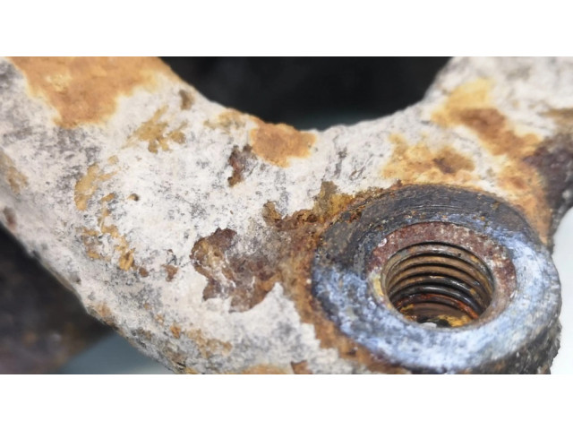 Задний суппорт