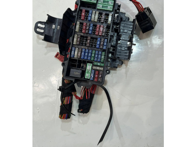 Pojistková skříňka 99761034100 Porsche Cayman 987 2009
