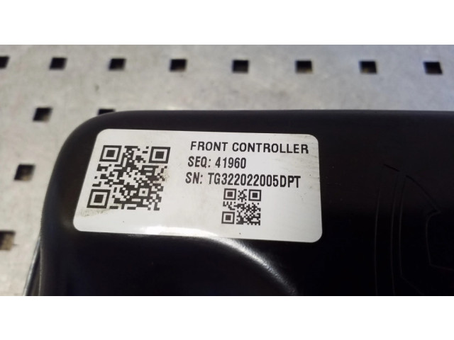 Блок комфорта 156930300A, 149731900E Tesla Model 3