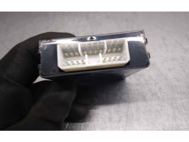 Блок комфорта 3719084E00, G8D241SB Suzuki Ignis